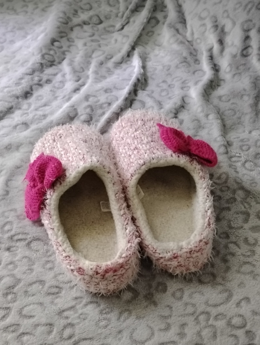 Cozy Pink Fuzzy Bow Slippers